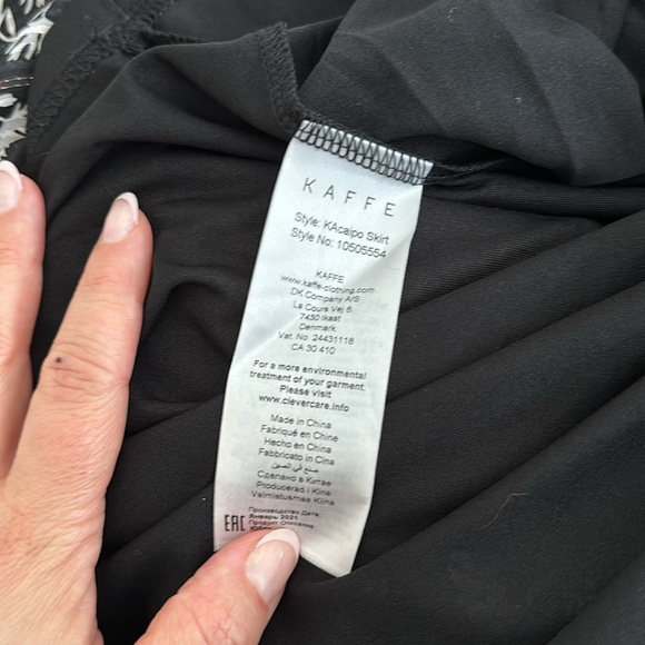 Black floral midi skirt - Picture 8 of 8